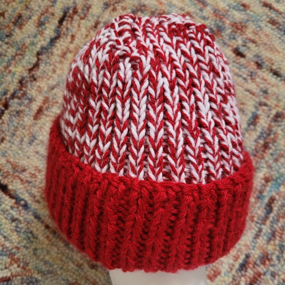 Hand Crafted unisex rib knit winter beanie hat size Adult medium to large - Picture 2 of 9